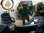 جيش الاحتلال يقتحم مقر إذاعة منبر الحرية