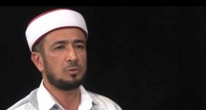 صفاقس: رضا الجوّادي يمنع تلميذة من اجتياز الامتحان بسبب رفضها ربط شعرها