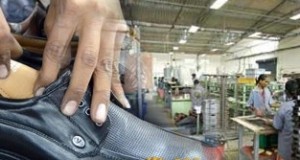 باجة: عمّال مصنع الأحذية يدخلون في إضراب مفتوح