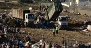 مدنين: موظفو وعمّال بلدية جربة حومة السّوق ينفّذون إضرابا ووقفة احتجاجية