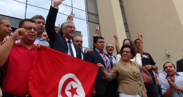 مرشّح الجبهة الشعبية حمّة الهمّامي يقدّم ترشحه رسميا للانتخابات الرئاسية