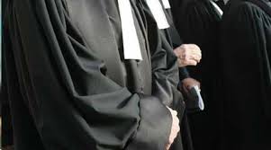 القصرين: الفرع الجهوي للمحامين يندّد باعتداء عون أمن على محامي
