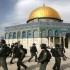 الاحتلال الصهيوني يقتحم مسجد الأقصى ويهاجم المصلّين