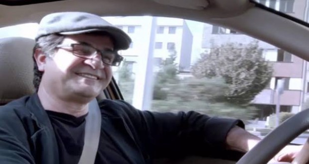 المخرج الايراني جعفر بناهي يفوز بالدب الذهبي لمهرجان برلين السينمائي