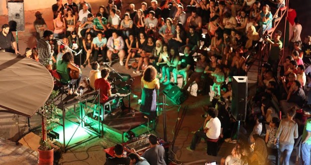 الدّورة الرّابعة لمهرجان حومتنا فنانة: فضاء فنّي لممارسة المواطنة