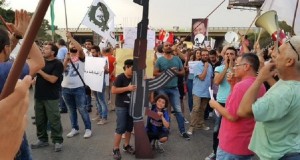 اللبنانيون يرفضون دفن “كبير العملاء” في لبنان