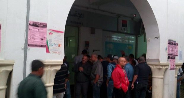 مساكن/عاجل: عمال ستيب الان ينظمون وقفة احتجاجية